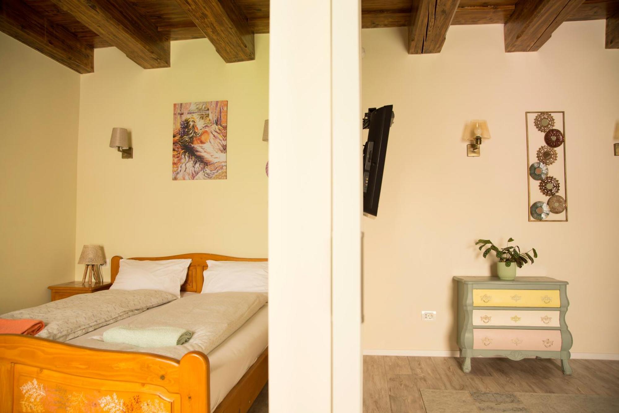 Seek And Hide - Little Julia'S Hideaway Brașov Exterior foto